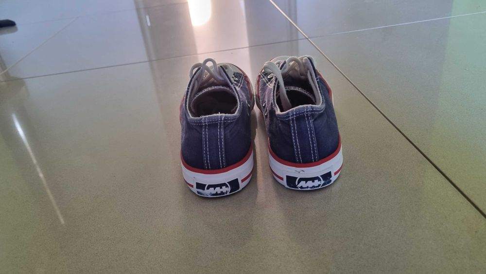 Trampki dziecięce rozm. 36