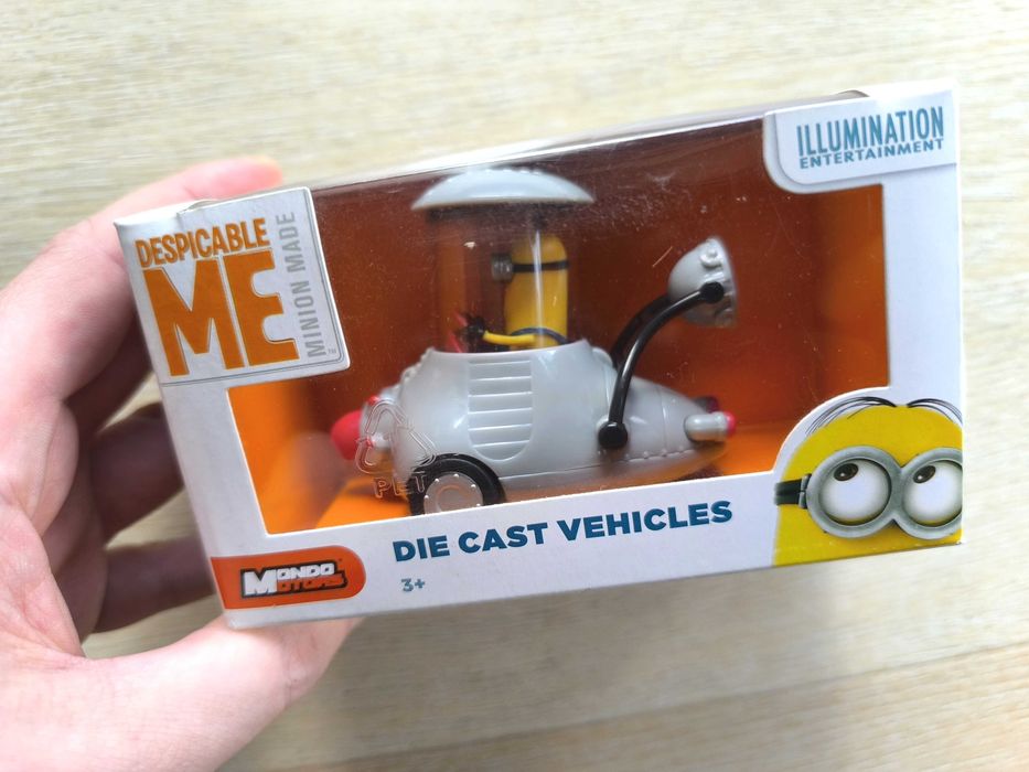 Minionki - Jak ukraść Księżyc  - Kolekcjonerski Samochodzik - NOWY