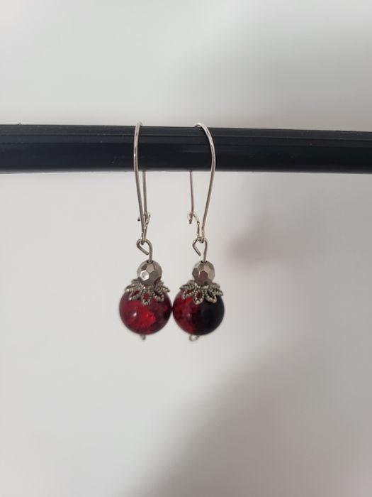 Czerwono-czarne kolczyki