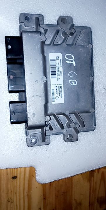 alt