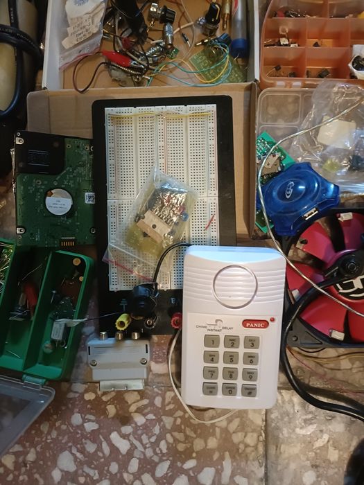 Elektronika mix  a