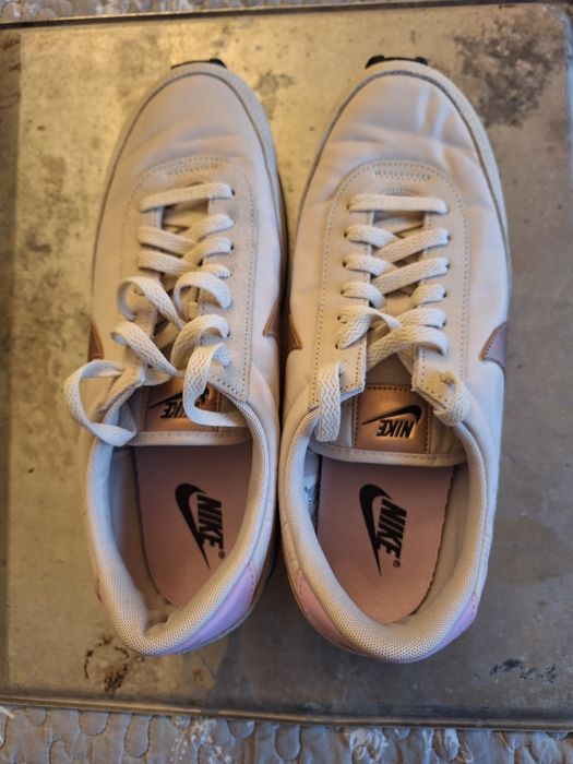 NIKE кросівки з США 42р.нові