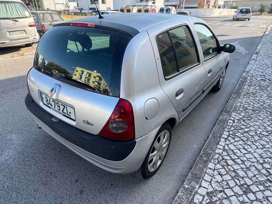 Renault CLio 1.5 DCI de 2005 C/5 lugares e AC