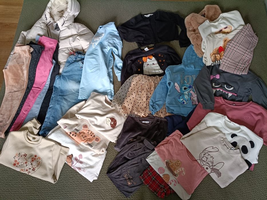 30 sztuk ubrań dziewczęcych w r 128 kurtka zimowa c&a