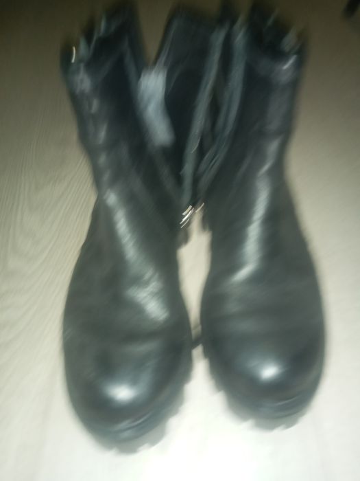 Продам ботинки  демисезон