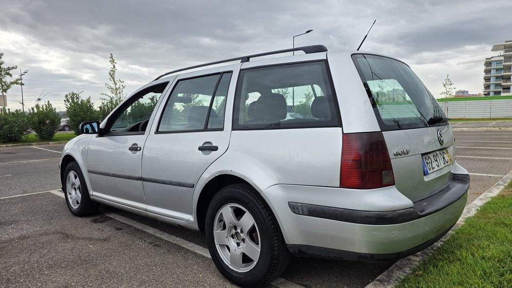 VW Golf Variant 1.9 TDI 90CV - Revisão feita