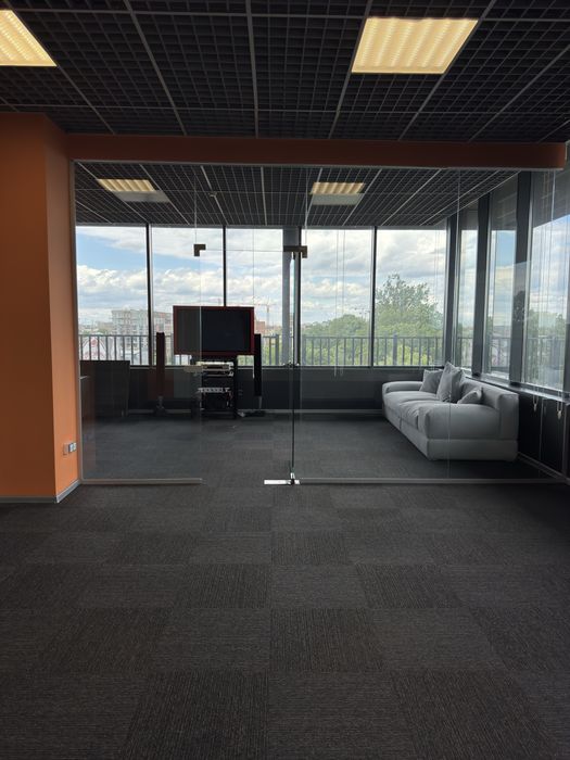Готовий офіс 495 м² у БЦ Compass, Стрийська - 6 кабінетів + open space