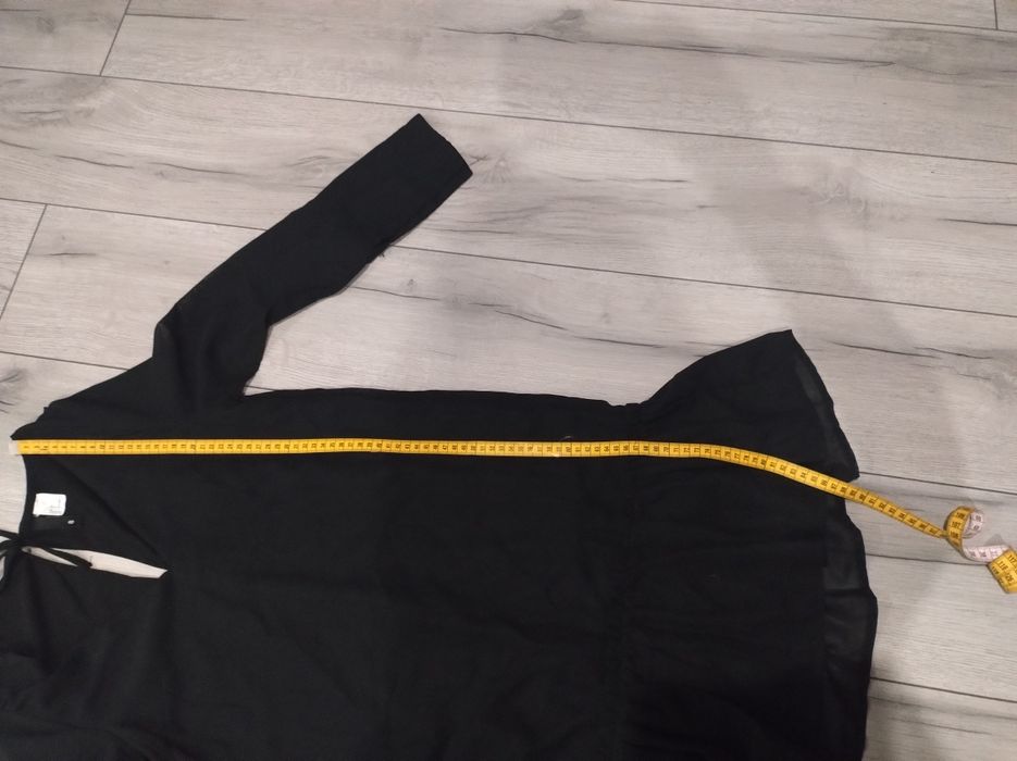 Sukienka luźna czarna falbanki długi rękaw kokardka piękna