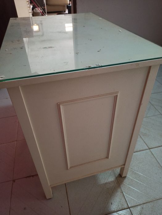 FOR RESTORATION - Wooden Desk with 3 Drawers and Glass Top64739970632195122