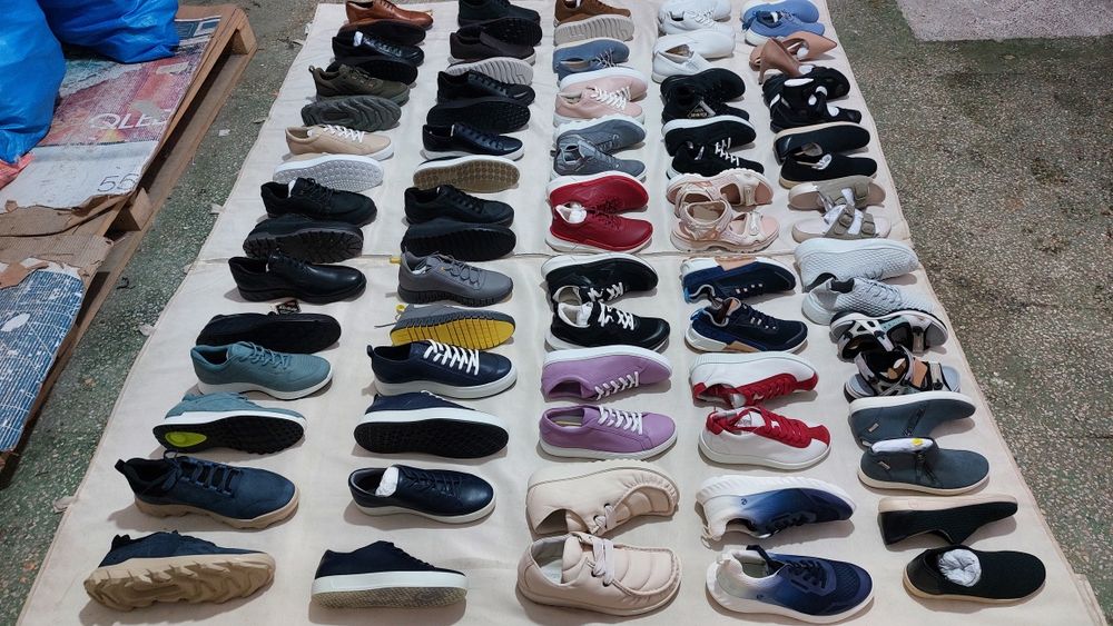 Мікси взуття Ecco сток оптом