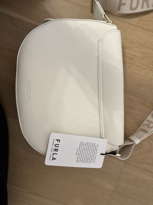 Сумка жіноча біла FURLA lotus s crossbody