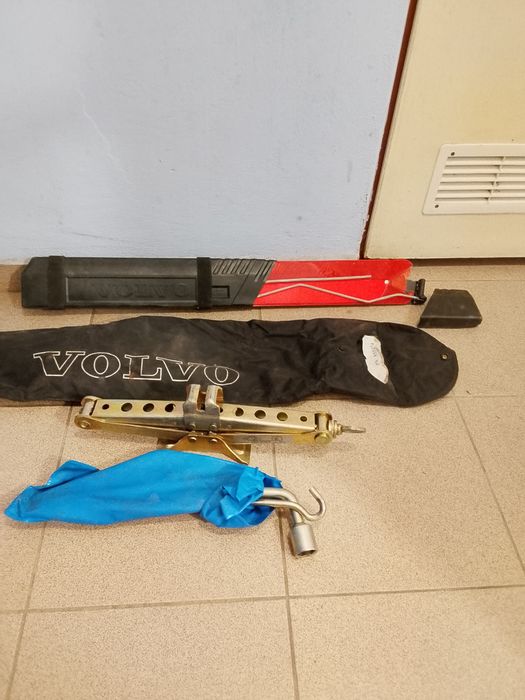 Podnośnik samochodowy Volvo