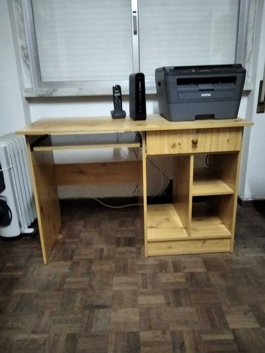 Secretária para computador