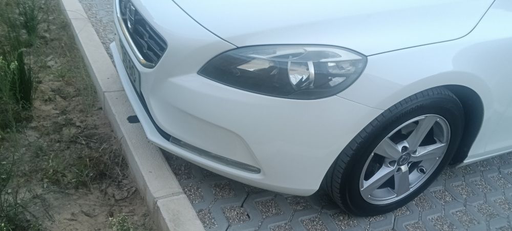Volvo V40 em excelente estado