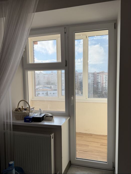 Балконні вікна і двері