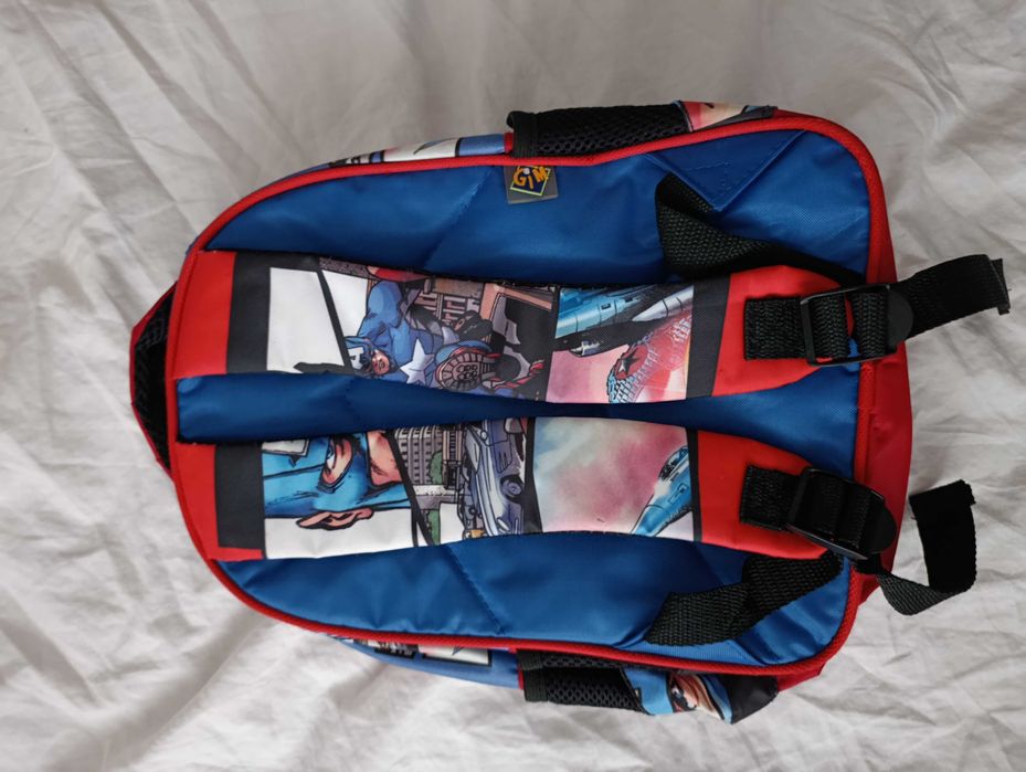 Mochila Marvel  capitão América