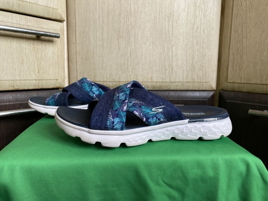 Женские шлепанцы босоножки Skechers On the Go 400 Tropical