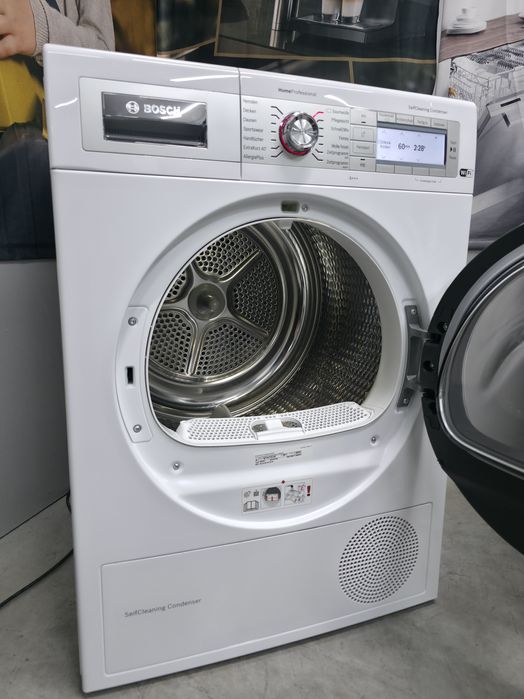 Сушильна машина Bosch HomeProfessional тепловий насос A+++ 8КГ WiFi