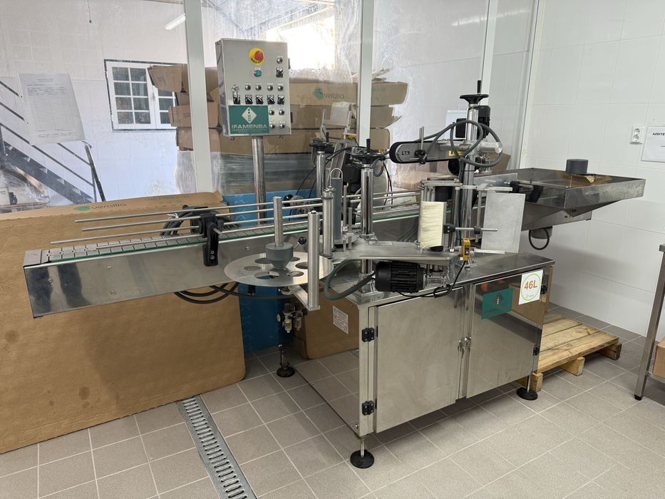 Linha semi-automatica rotuladora