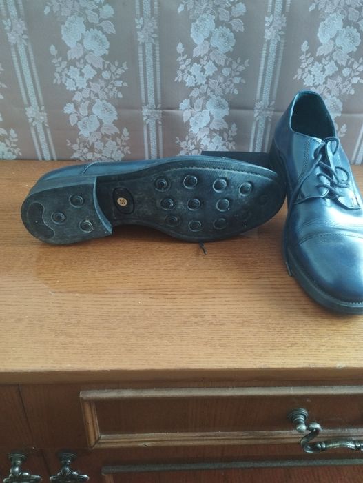 Дербі, бренда Il Laccio.  39 розмір