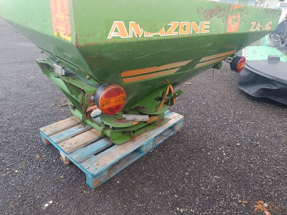 Rozsiewacz Nawozu Amazone