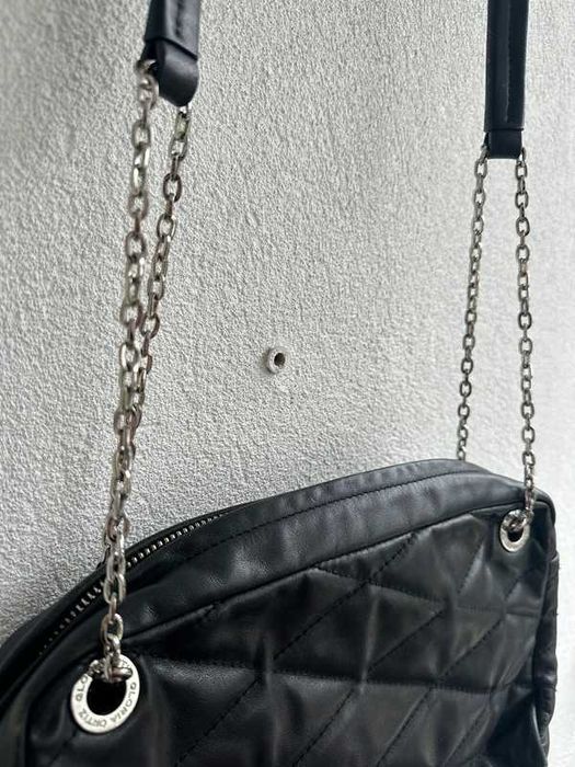 Mala pele preta - Glória Ortiz