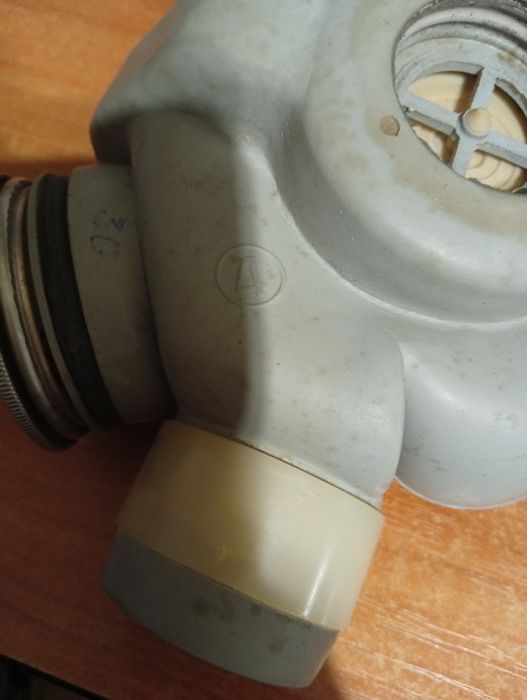 Противогаз нерехта