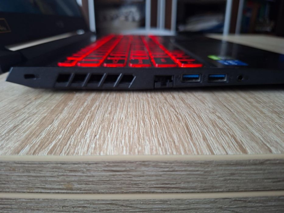 Laptop ACER Nitro 5 15,6 " INTEL CORE I5 16 GB / 512 GB