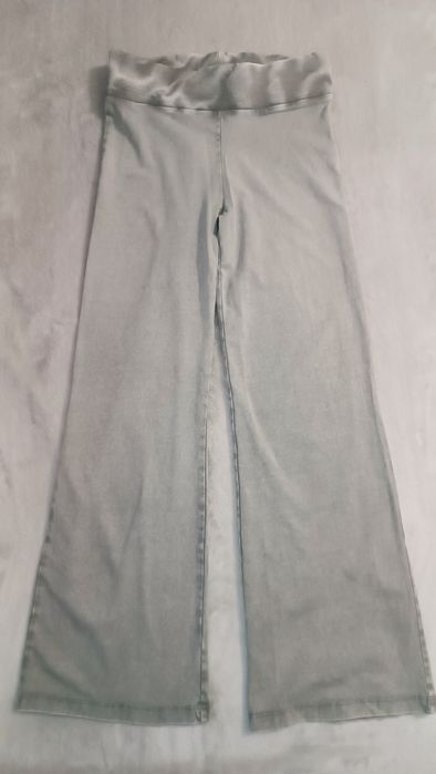 Nowe spodnie r. 146, szare, cienkie, luźne spodnie dzwony