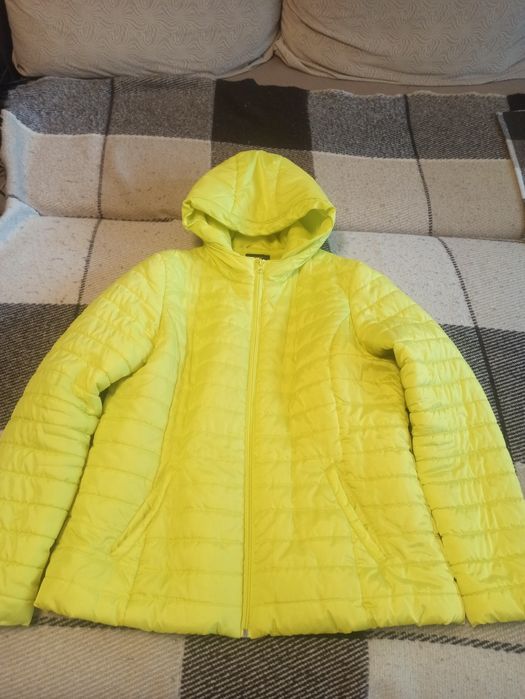 Продам курточку   розміром XL-XXL