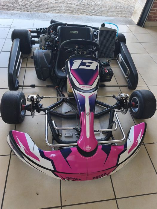 Kart Rotax DD 2 com reboque.