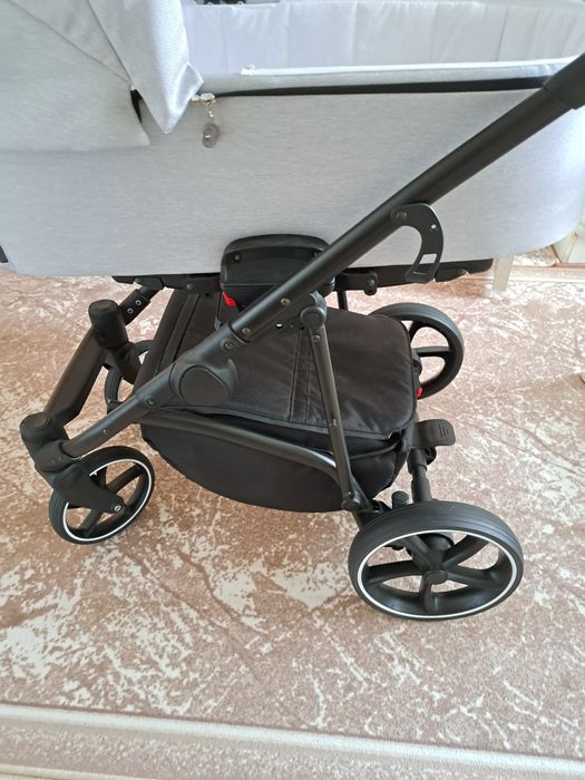 Детская  коляска 2 в 1 в идеале