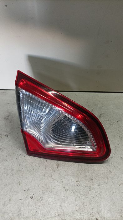 Farolim da mala esquerdo NISSAN Qashqai/Qashqai+2 I (J10, JJ10)