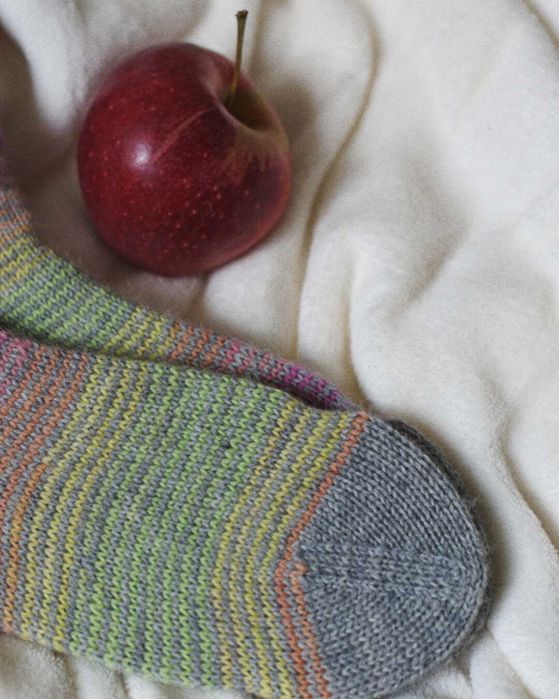 Шкарпетки вовняні ручної роботи в'язані "Крейда"