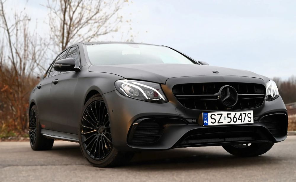 Mercedes-Benz Klasa E Led Kamera alu 20' Nowe opony Szary mat