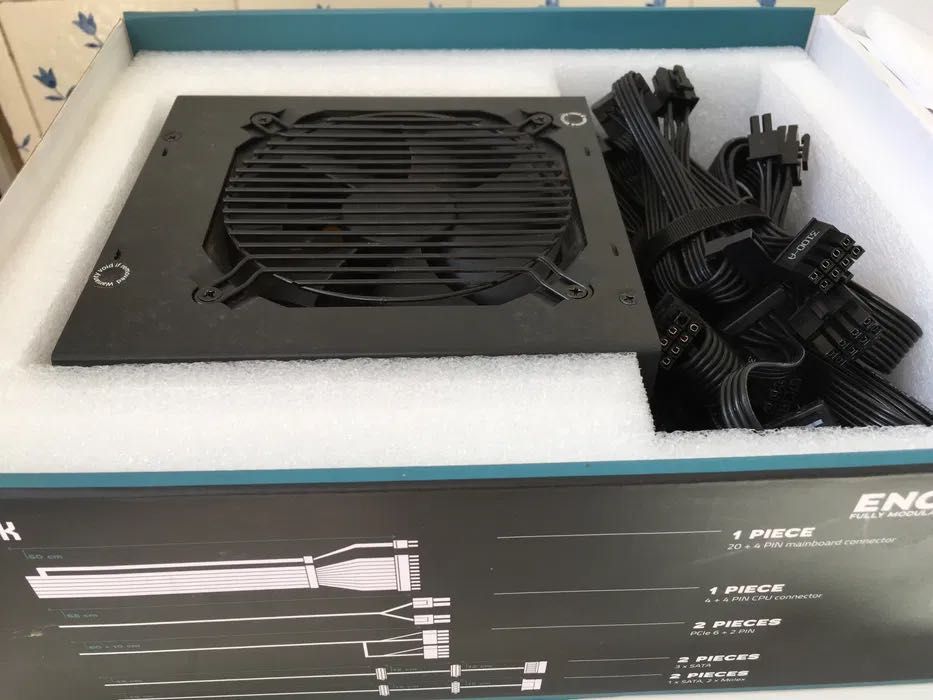 Fonte Kolink Full Modular 700W 80 Plus GOLD Novo