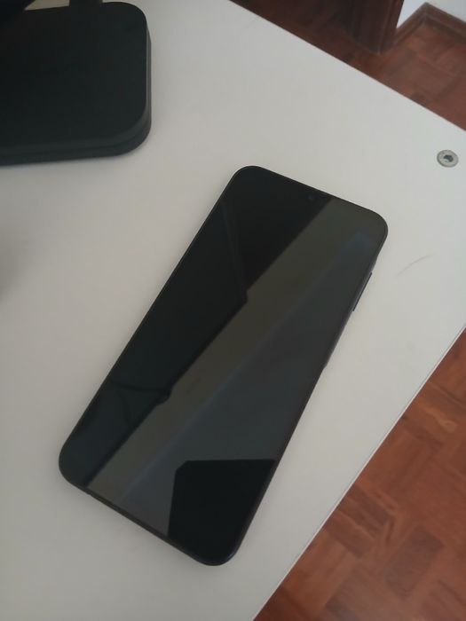 Telemóvel Samsung A15 (avariado)