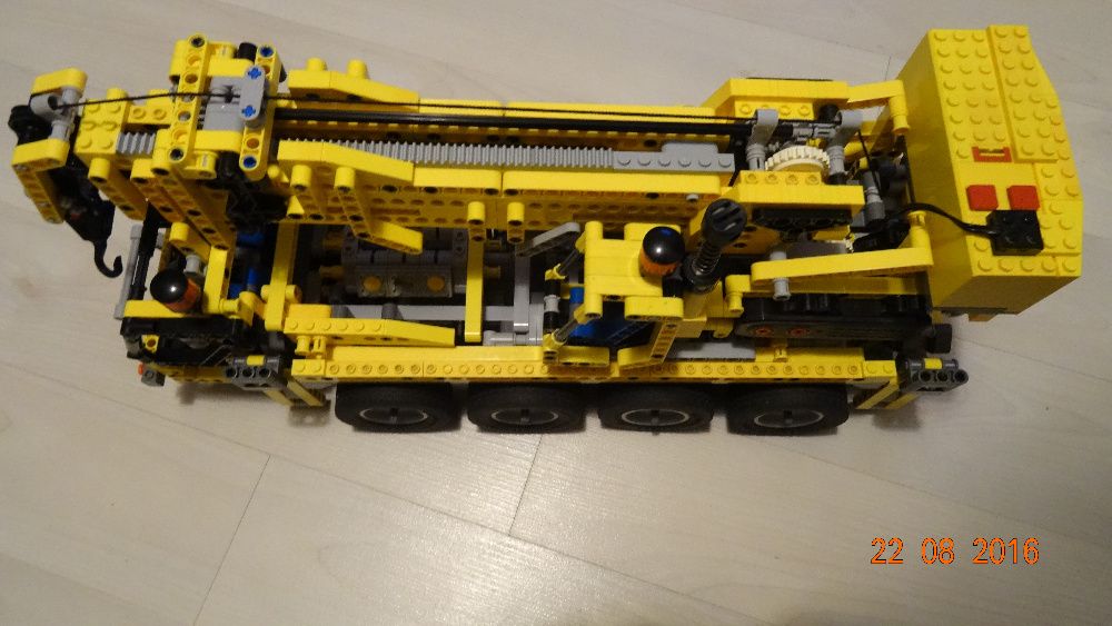 8421 Lego Technic Dźwig Żuraw Mobile Crane -2005r UNIKAT