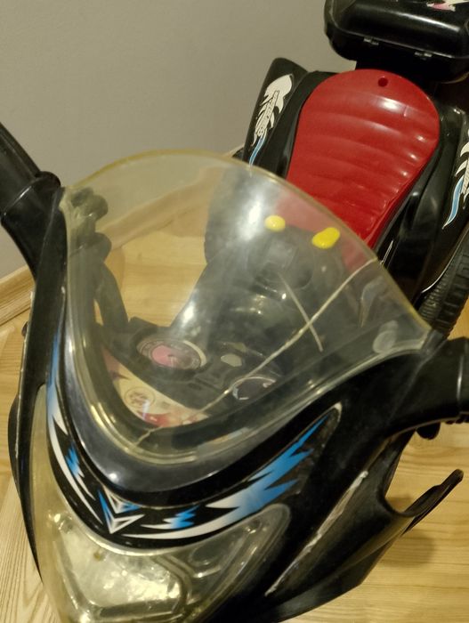 Motorek na akumulator
