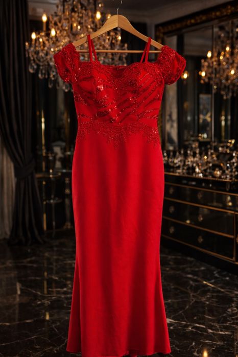 Коктейльні сукні з мереживом лот  шовкові dolce gabbaba оригінал