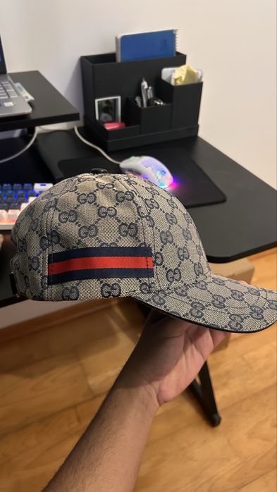 Gucci cap azul..