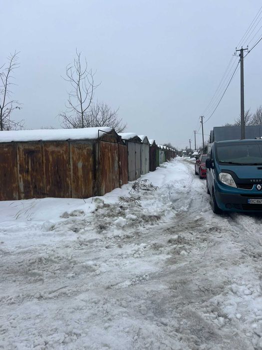 Продам гараж з місцем в гаражному кооперативі вул. Авіаційна 24А