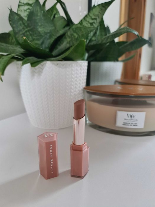 Fenty Beauty Glazed Donut błyszczyk pomadka szminka sephora