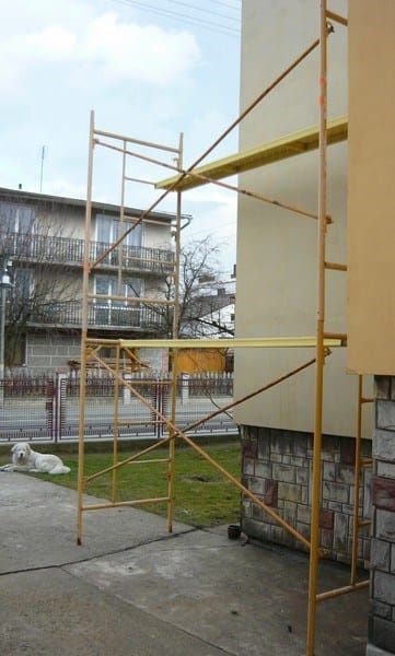 Rusztowanie elewacyjne drabinkowe modułowe