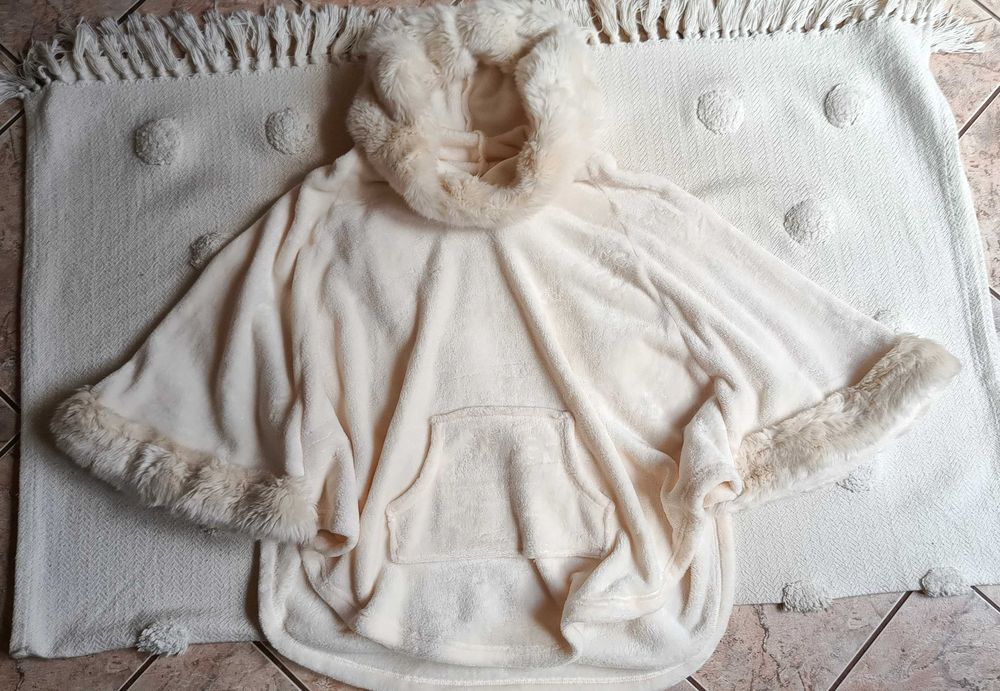 F&F kremowe misiowe ponczo z kapturem z futerkiem M L