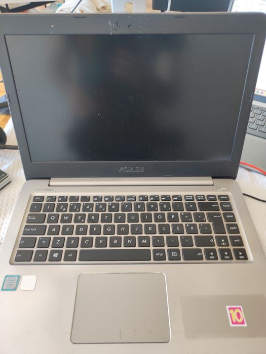 Portátil ASUS 8RAM