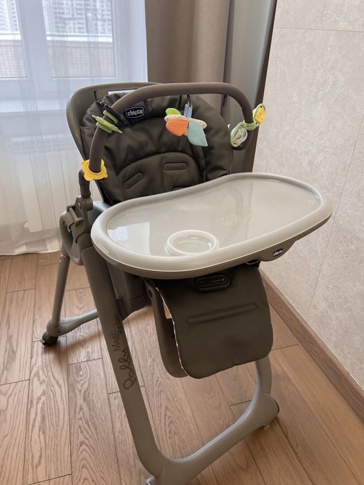 Дитячій стільчик Chicco Polly Magic