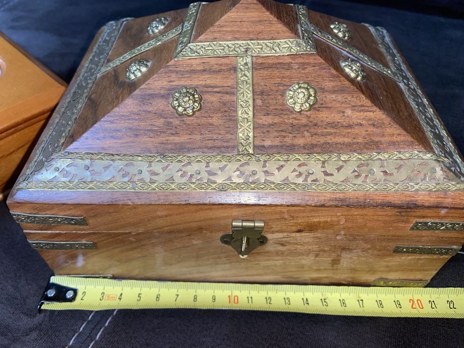 Шкатулка для изделий