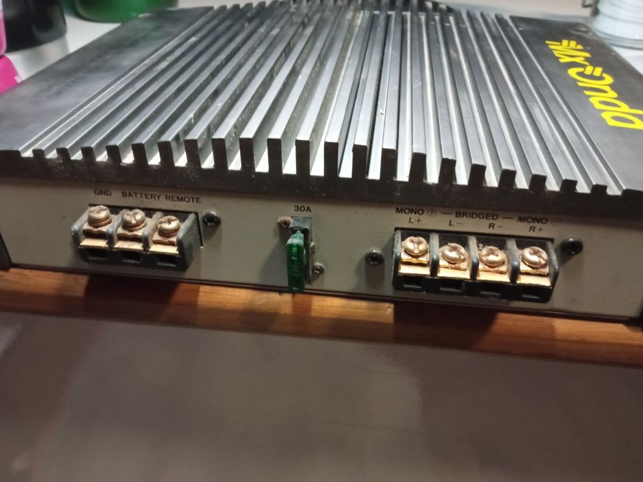 Amplificadores  áudio para carro