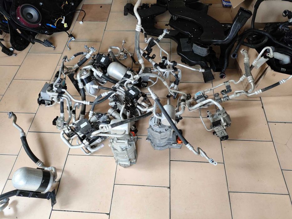 KIA EV6 Розпродаж! трубки, шланги, повітряпроводи є все